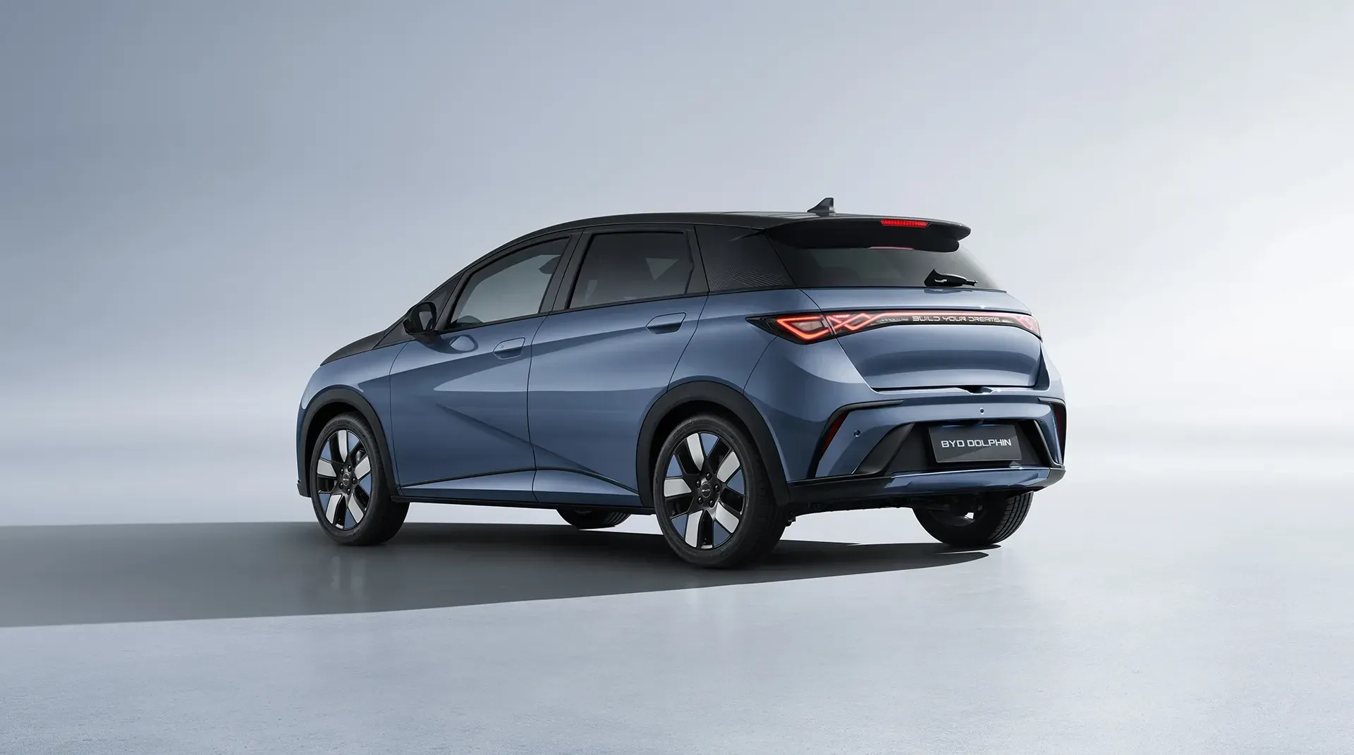 BYD Dolphin Extended Range image 2