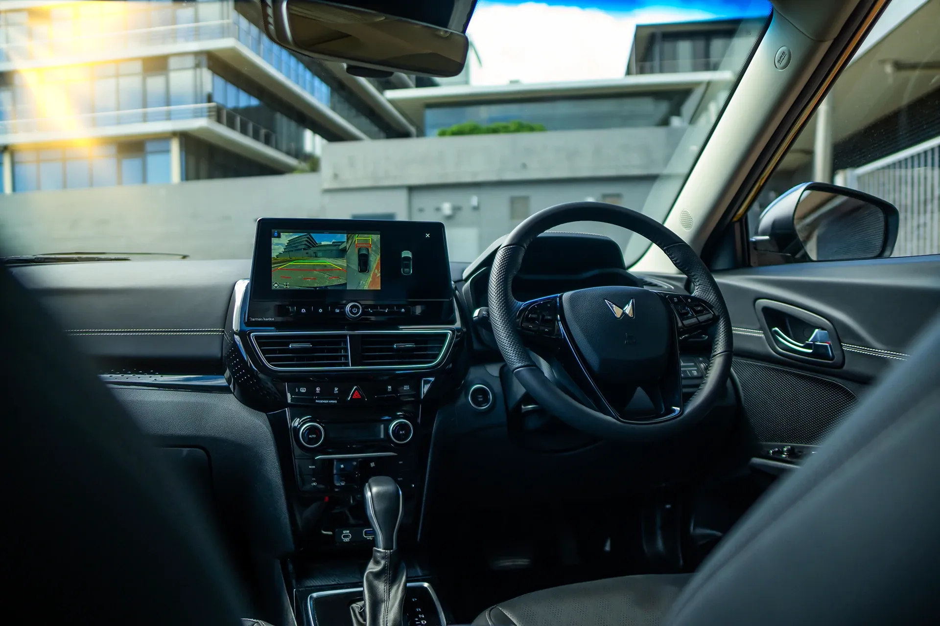 Mahindra XUV 3XO 1.2 MX3 Auto image 4