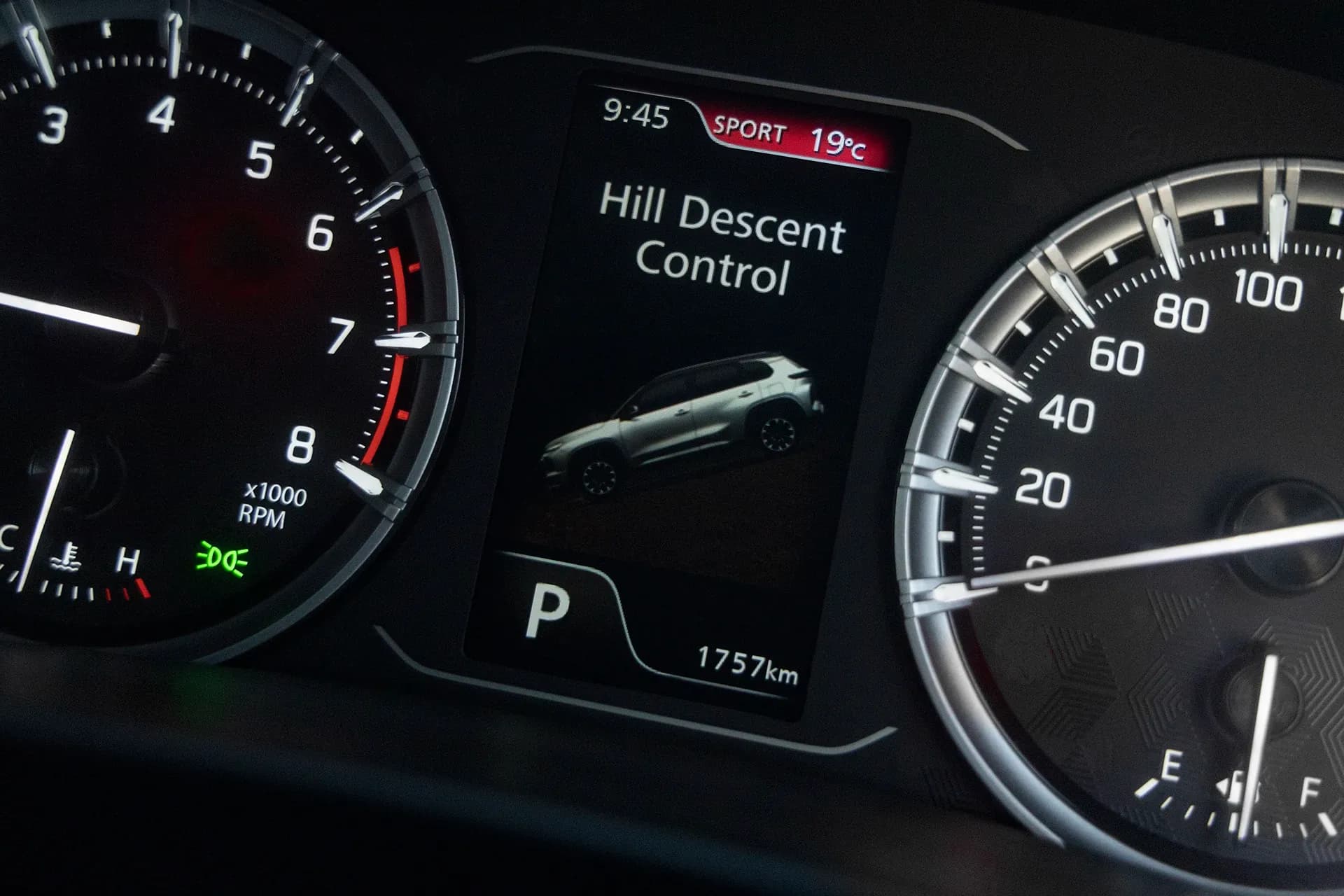 Suzuki Grand Vitara 1.5 GL AT thumbnail 6