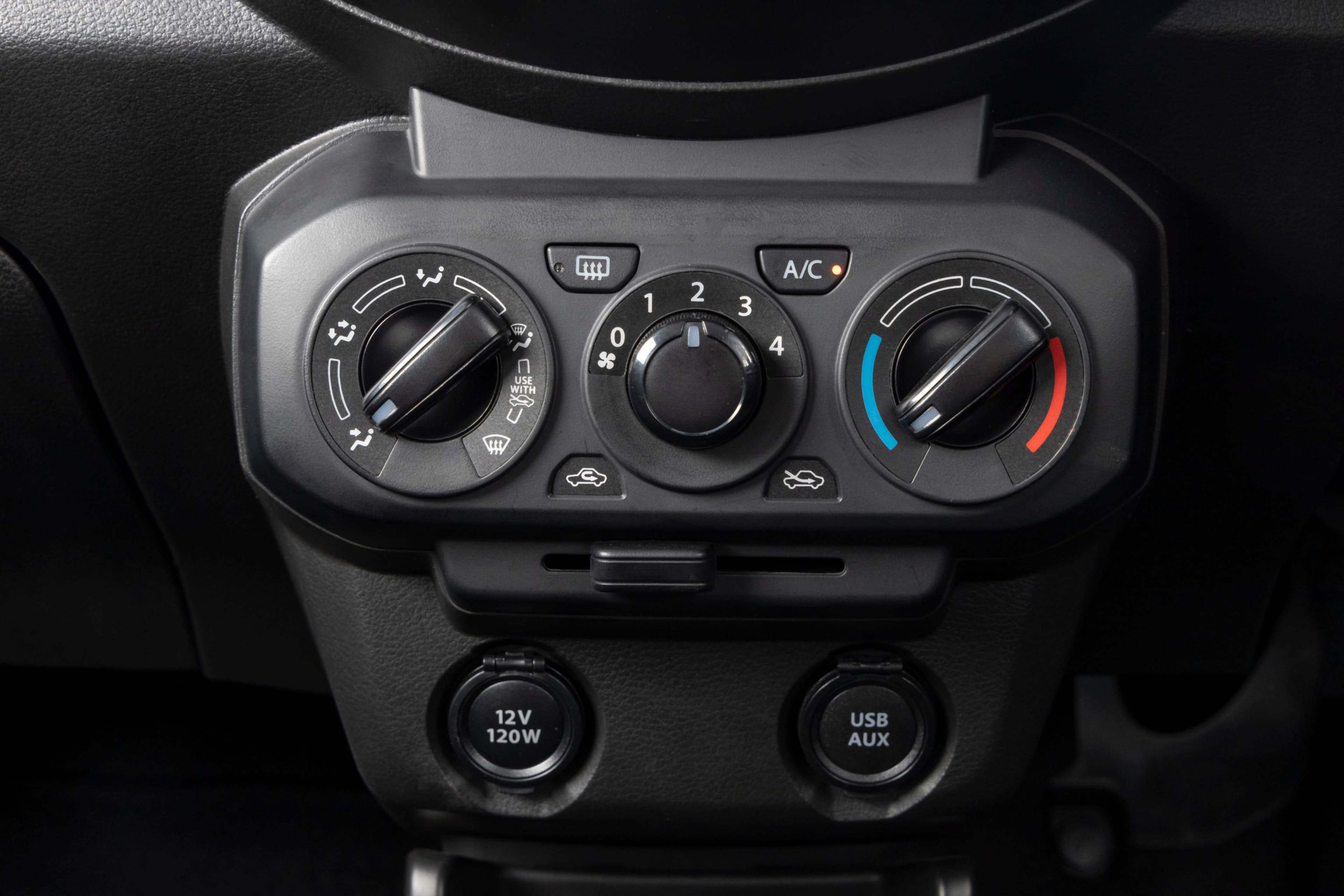 Suzuki S-Presso 1.0 GL MT thumbnail 3